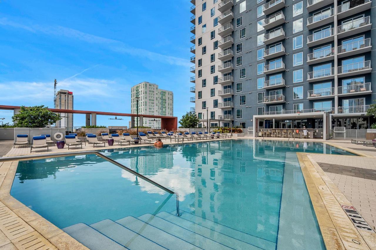 Luxury 1 Bedroom With Den Downtown Tampa Apt - City Views, Rooftop Pool, Workspace Zewnętrze zdjęcie
