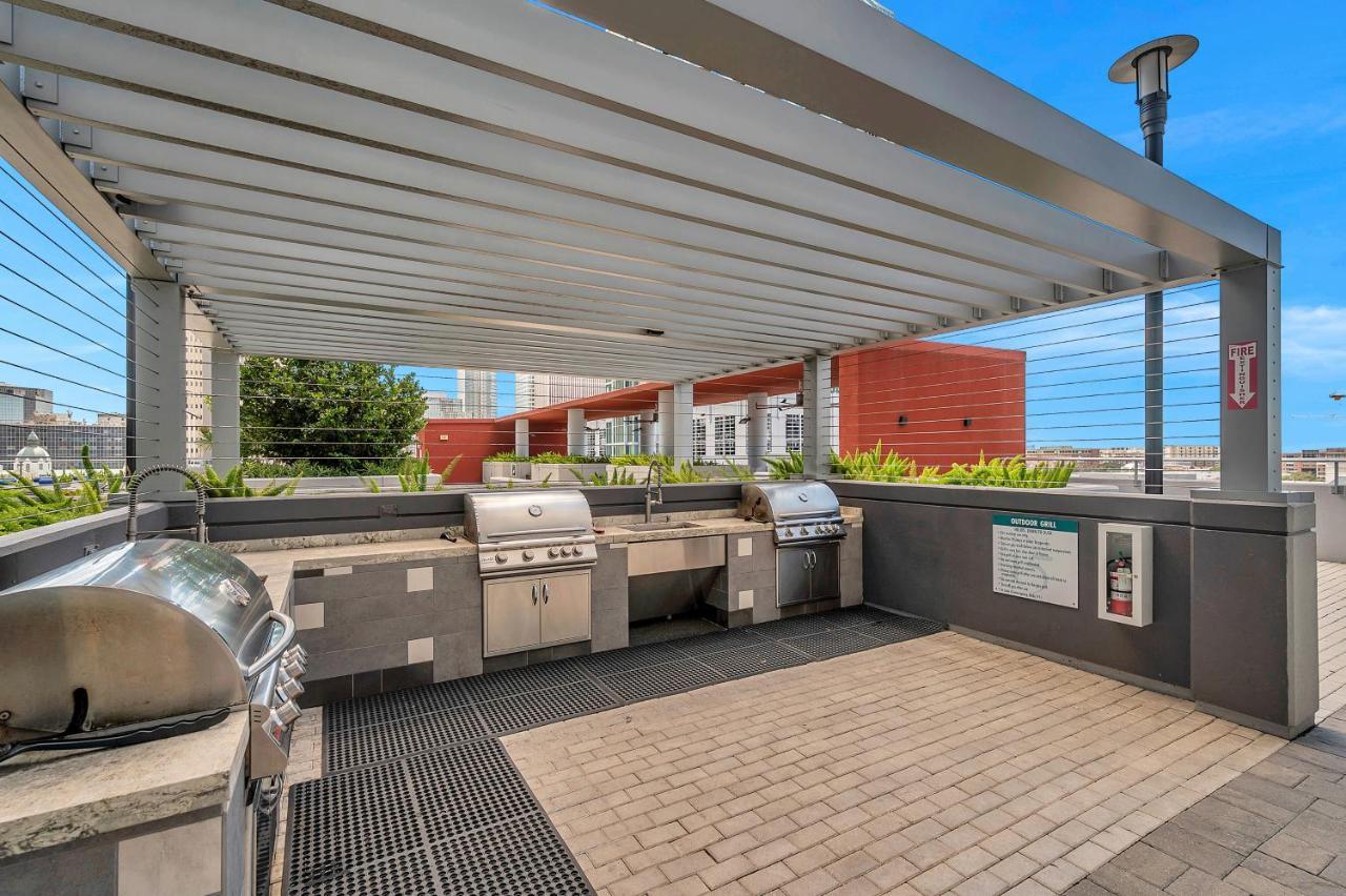 Luxury 1 Bedroom With Den Downtown Tampa Apt - City Views, Rooftop Pool, Workspace Zewnętrze zdjęcie