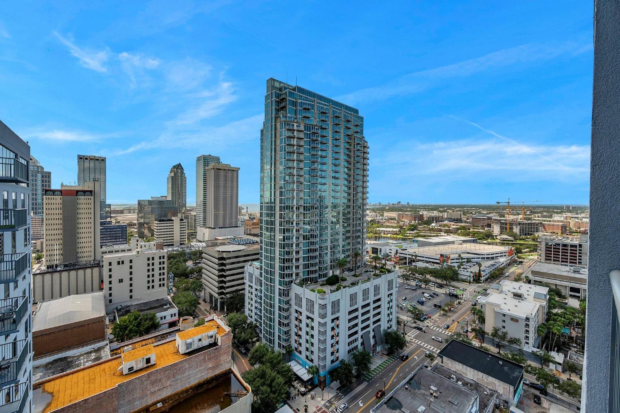 Luxury 1 Bedroom With Den Downtown Tampa Apt - City Views, Rooftop Pool, Workspace Zewnętrze zdjęcie
